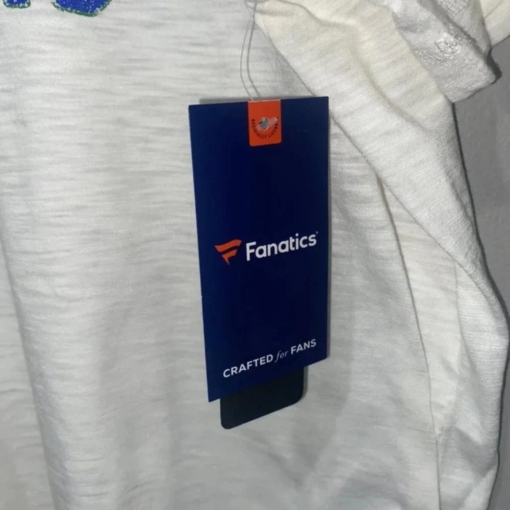 NWT NFL Fanatics Seattle Seahawks Crew Neck T-Shirt,‎ Large